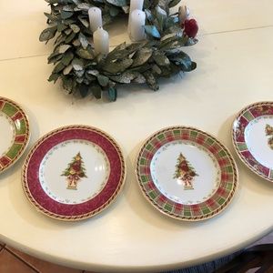 Royal Albert, 8 Seasons of Colour, Old Country Roses, New Christmas Plates